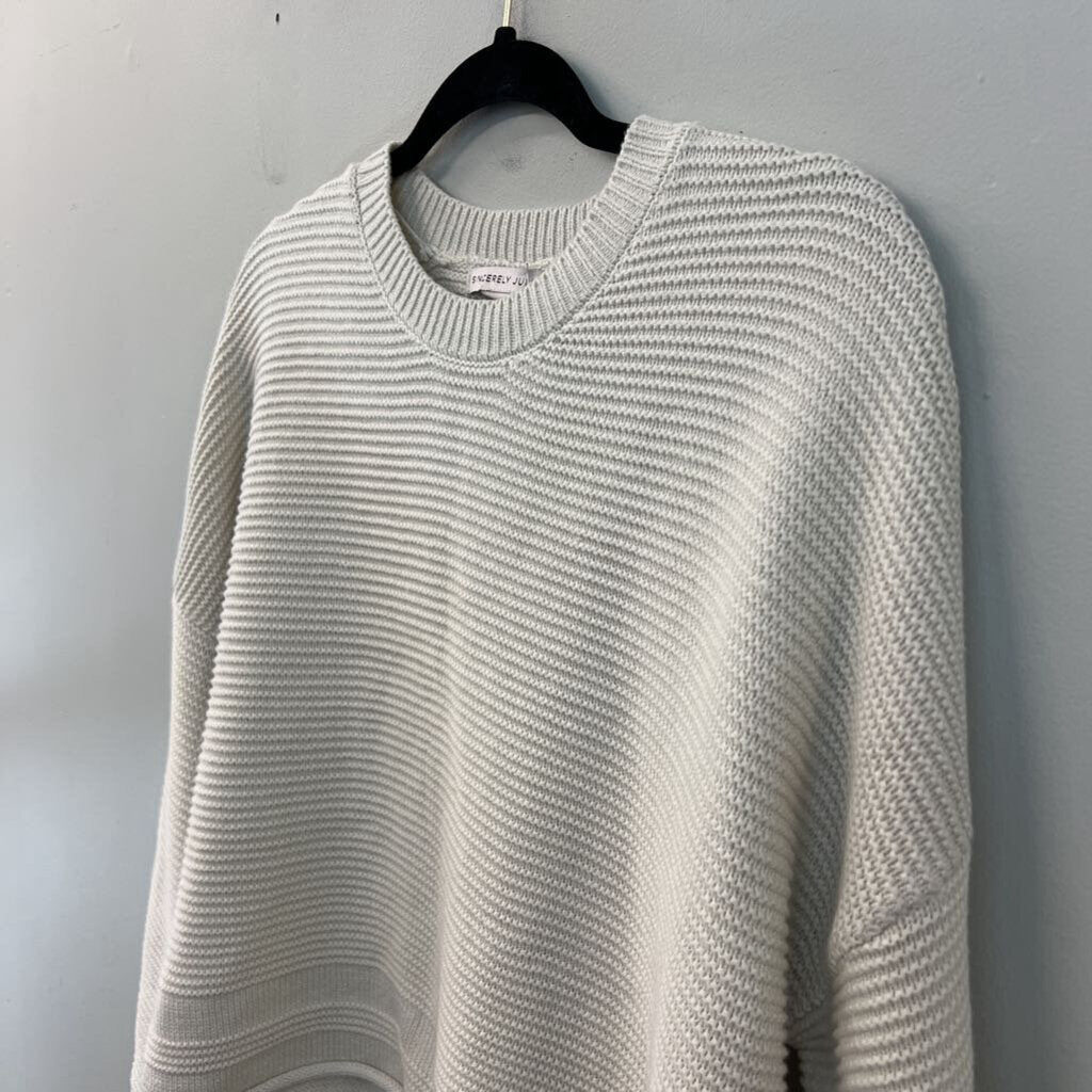 Sincerely Jules Cream Knit Sweater Pants/ Sweater Top Set Medium