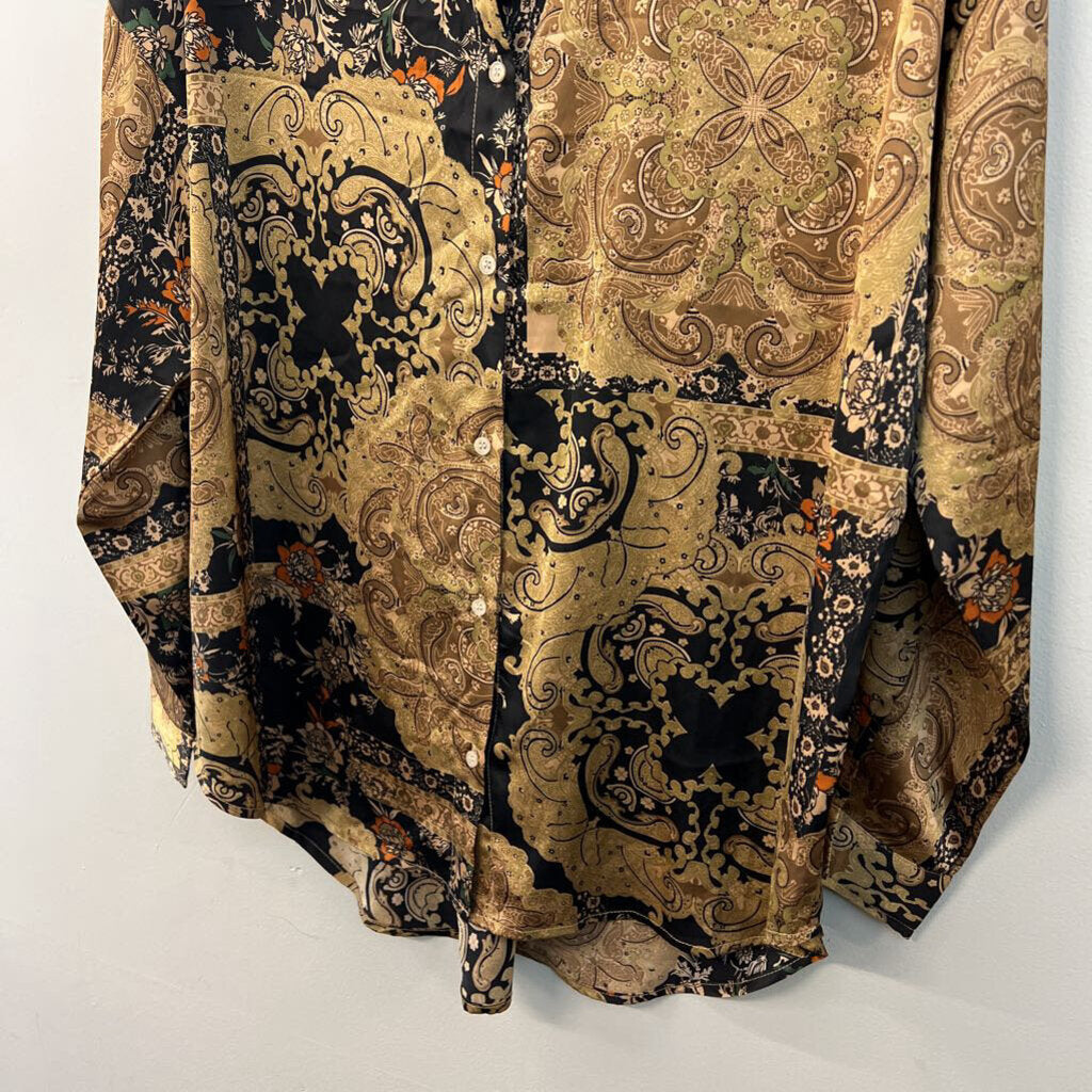 Acoa Black/ Gold Silky Print Long Sleeve Button Down Top Medium