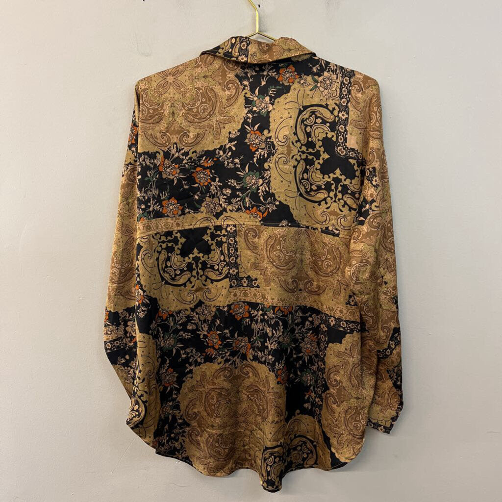 Acoa Black/ Gold Silky Print Long Sleeve Button Down Top Medium