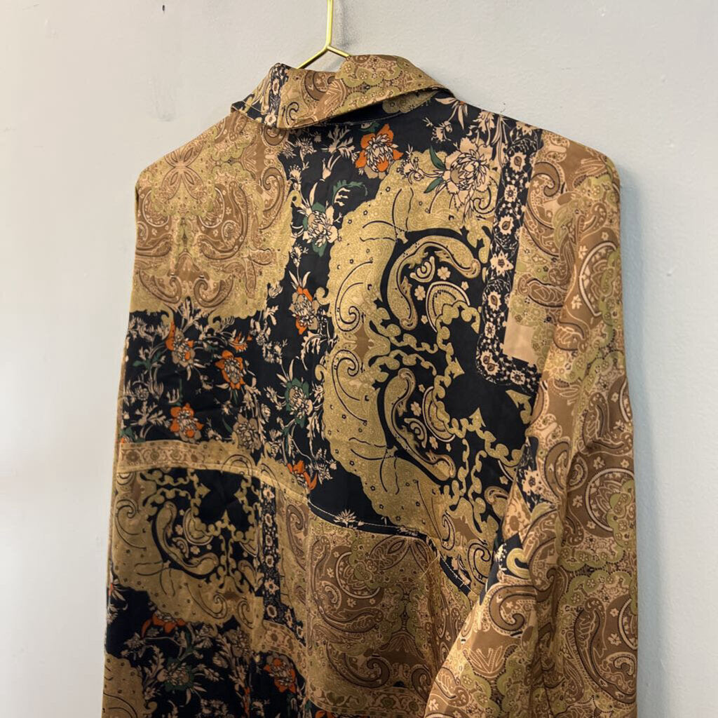 Acoa Black/ Gold Silky Print Long Sleeve Button Down Top Medium