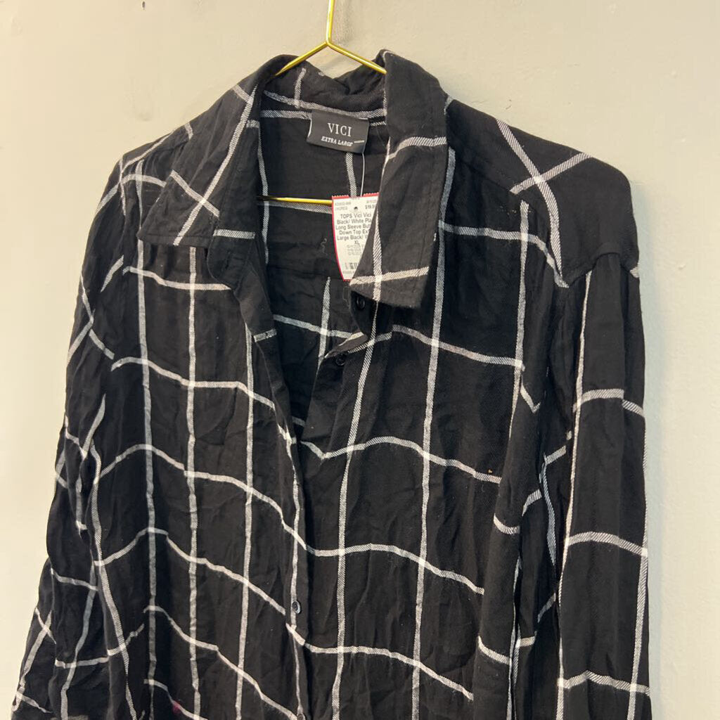 Vici Black/ White Plaid Long Sleeve Button Down Top Extra Large