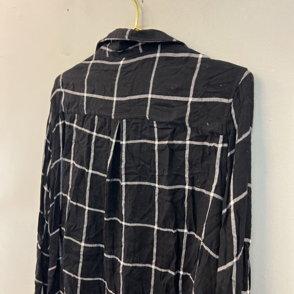 Vici Black/ White Plaid Long Sleeve Button Down Top Extra Large