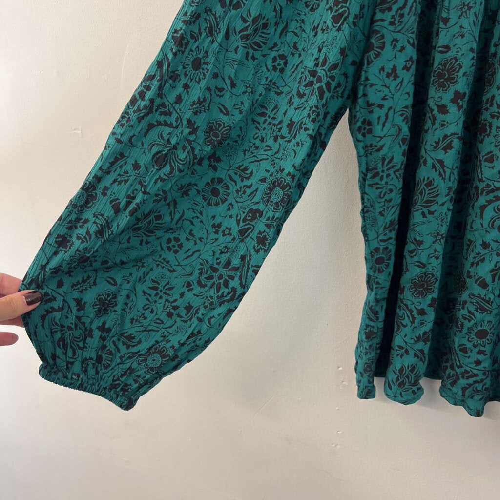 Knox Rose Green/ Black Print Long Sleeve Top Large