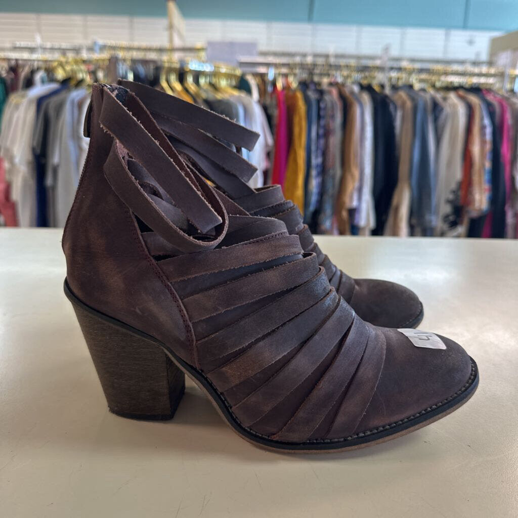 Free People Brown Hybrid Heel Ankle Boots 41