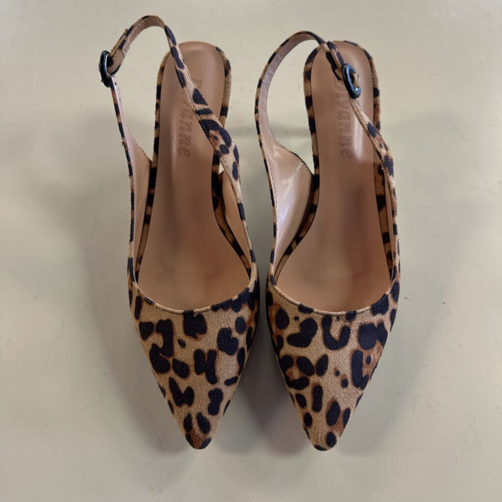 Divanne Brown/ Black Leopard Print Sling Back Heels 8.5
