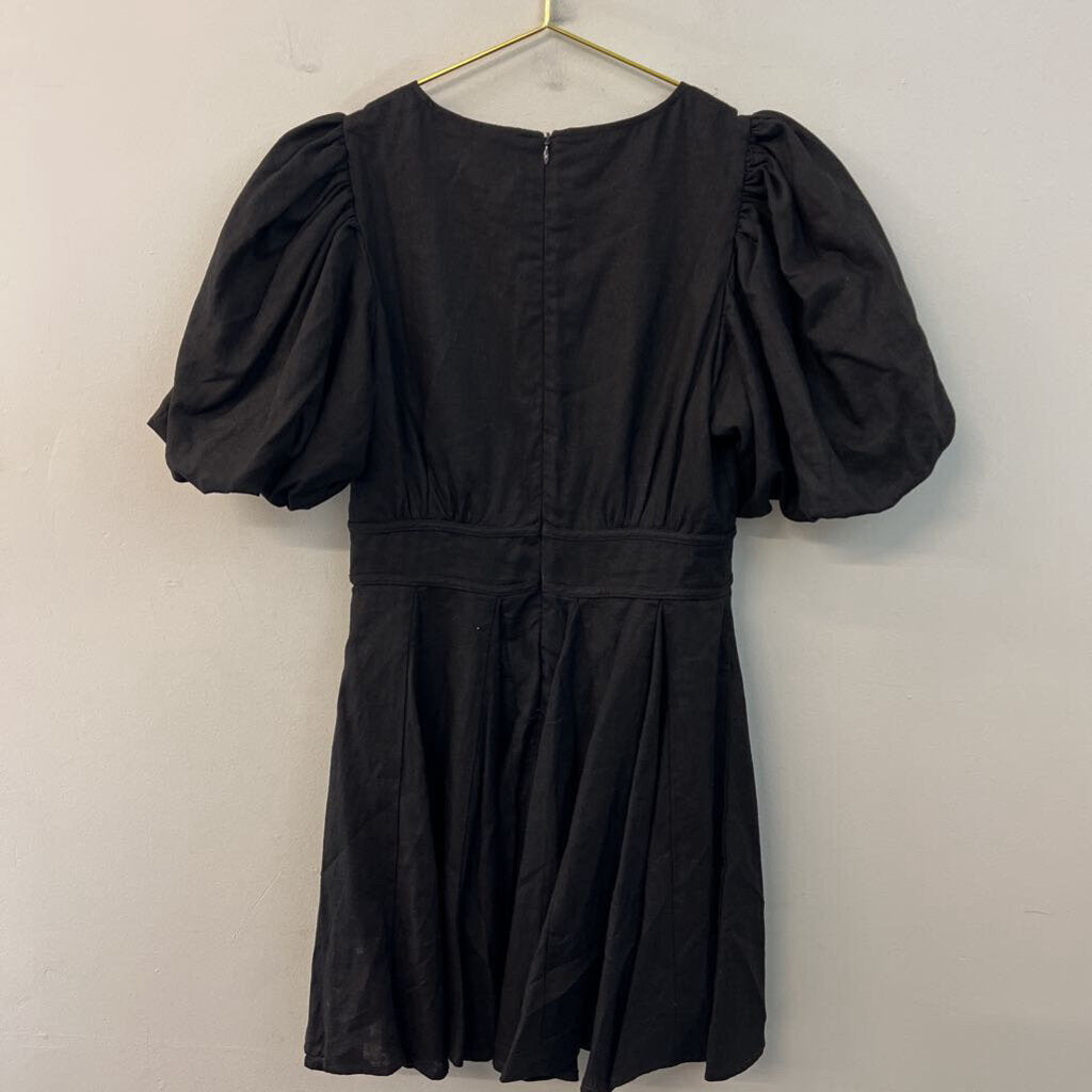 House of Harlow Black Short Puff Sleeve Deep V Neck Dress 6