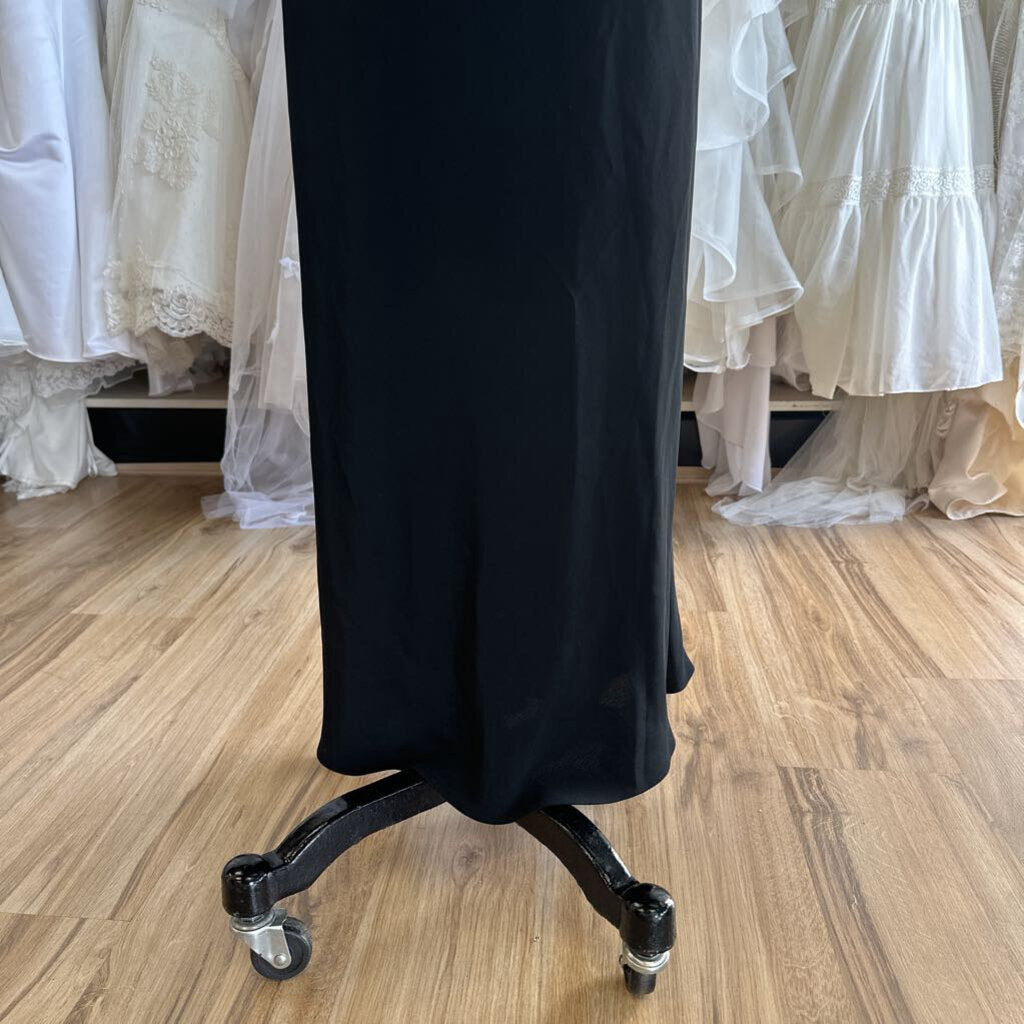 Jones New York Black Silky Top Halter Long Formal Dress 8