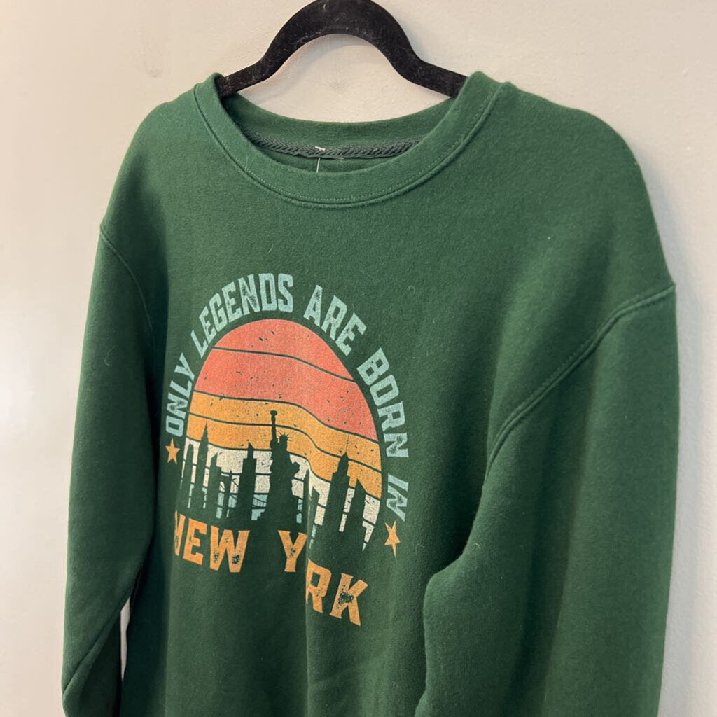 Green New York Graphic Long Sleeve Pullover Small