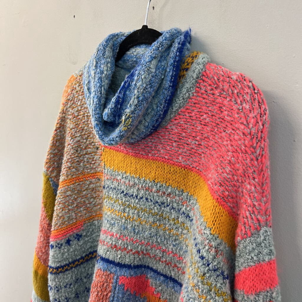Sincerely Jules Blue/ Multi Bright Knit Print Cropped Turtleneck Sweater Small