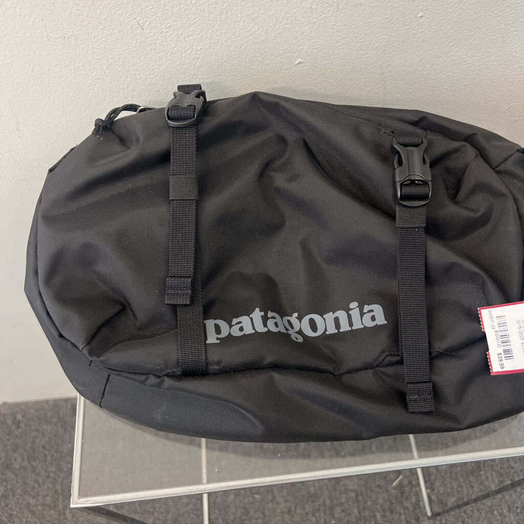 Patagonia Black Atom Sling Bag