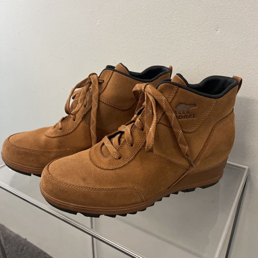Sorel Evie Sport Lace Up Lug Sole Booties 10.5
