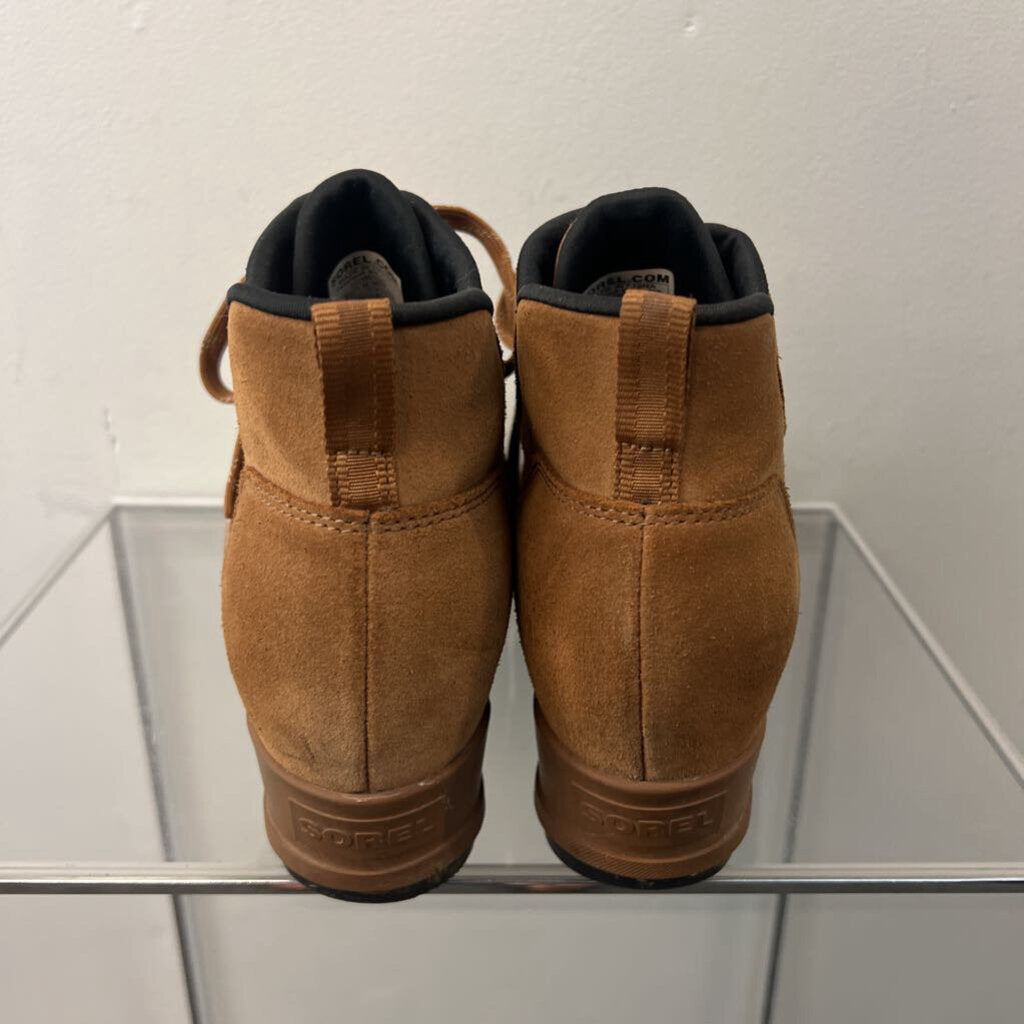 Sorel Evie Sport Lace Up Lug Sole Booties 10.5