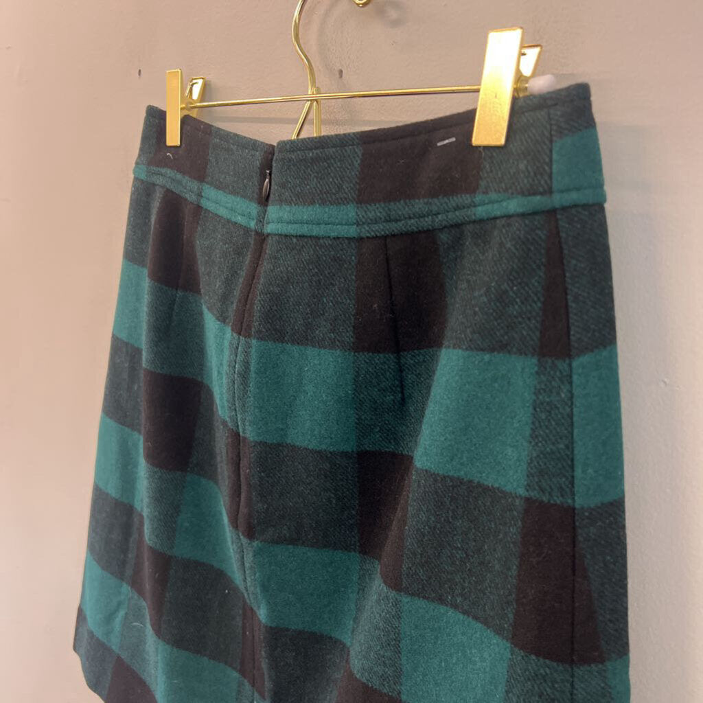 J Crew Green/ Black Plaid Skirt 2