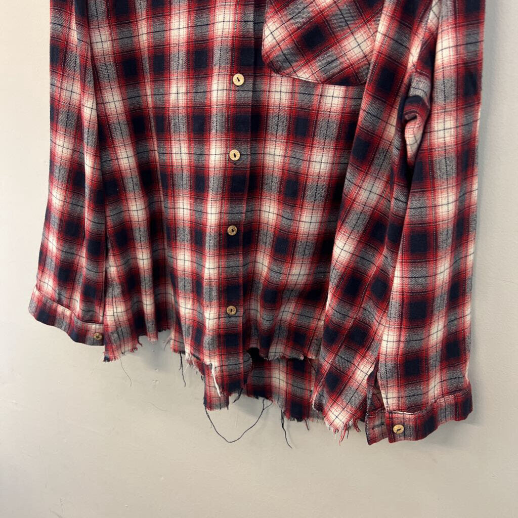 POL Red/ White Plaid Long Sleeve Button Down Top Large