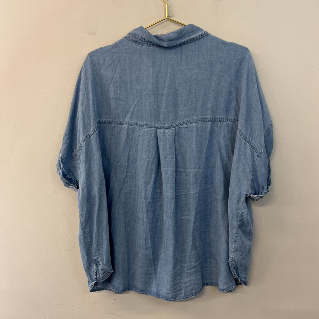 Bibi Blue Short Sleeve Chambray Button Down Top Extra Large