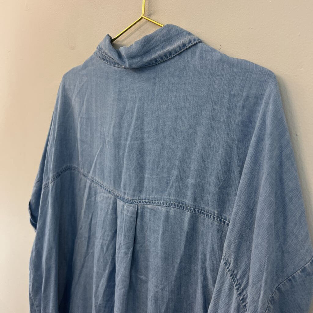 Bibi Blue Short Sleeve Chambray Button Down Top Extra Large