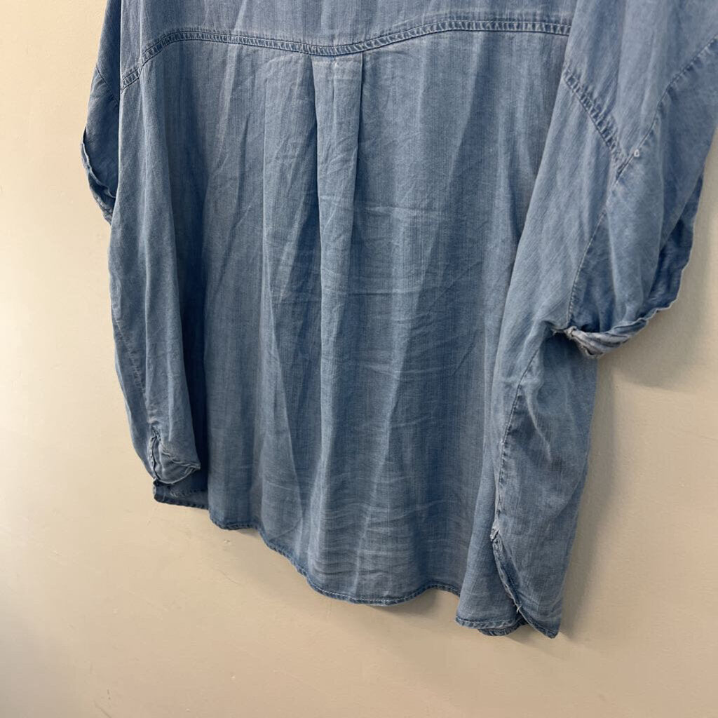 Bibi Blue Short Sleeve Chambray Button Down Top Extra Large