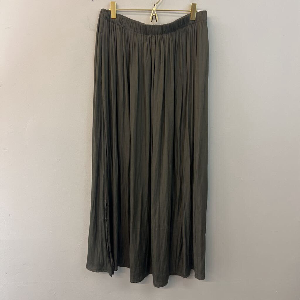Kori Green Silky Maxi Skirt Large