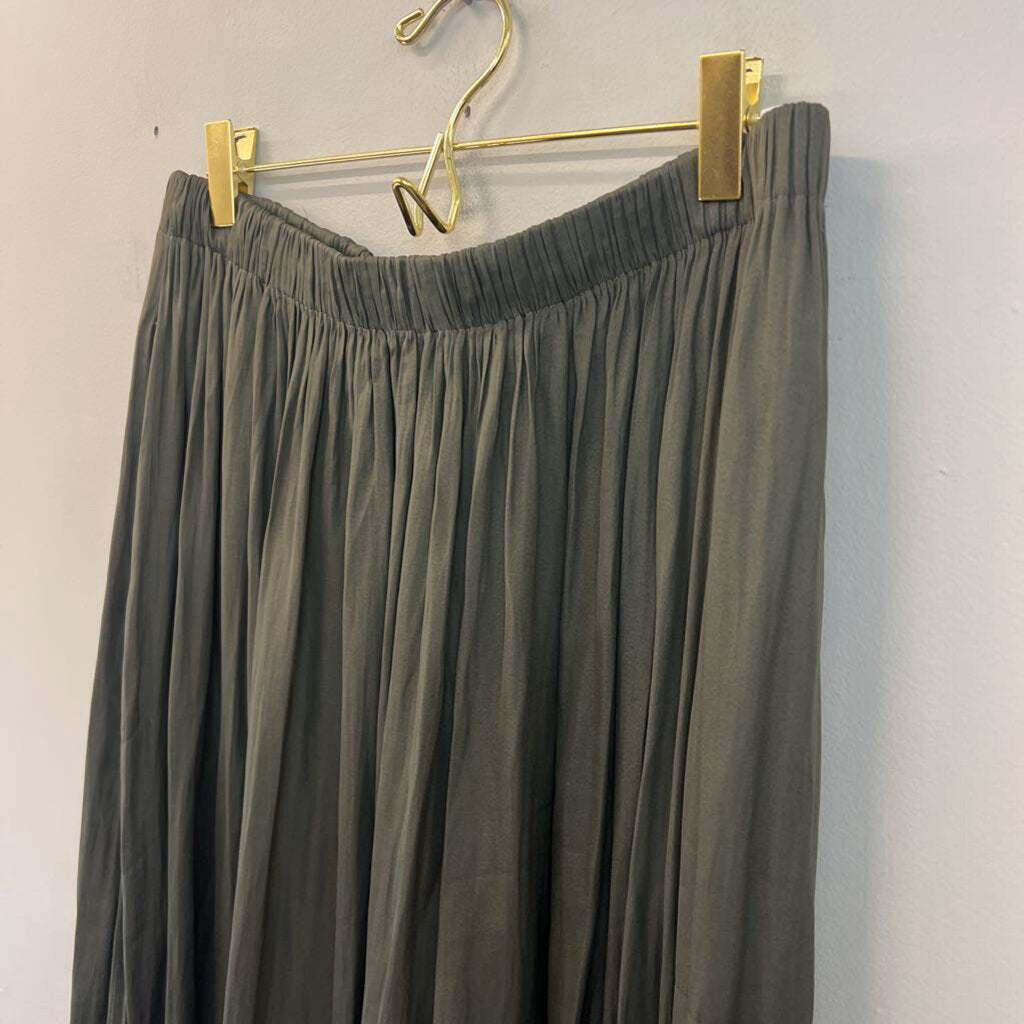 Kori Green Silky Maxi Skirt Large