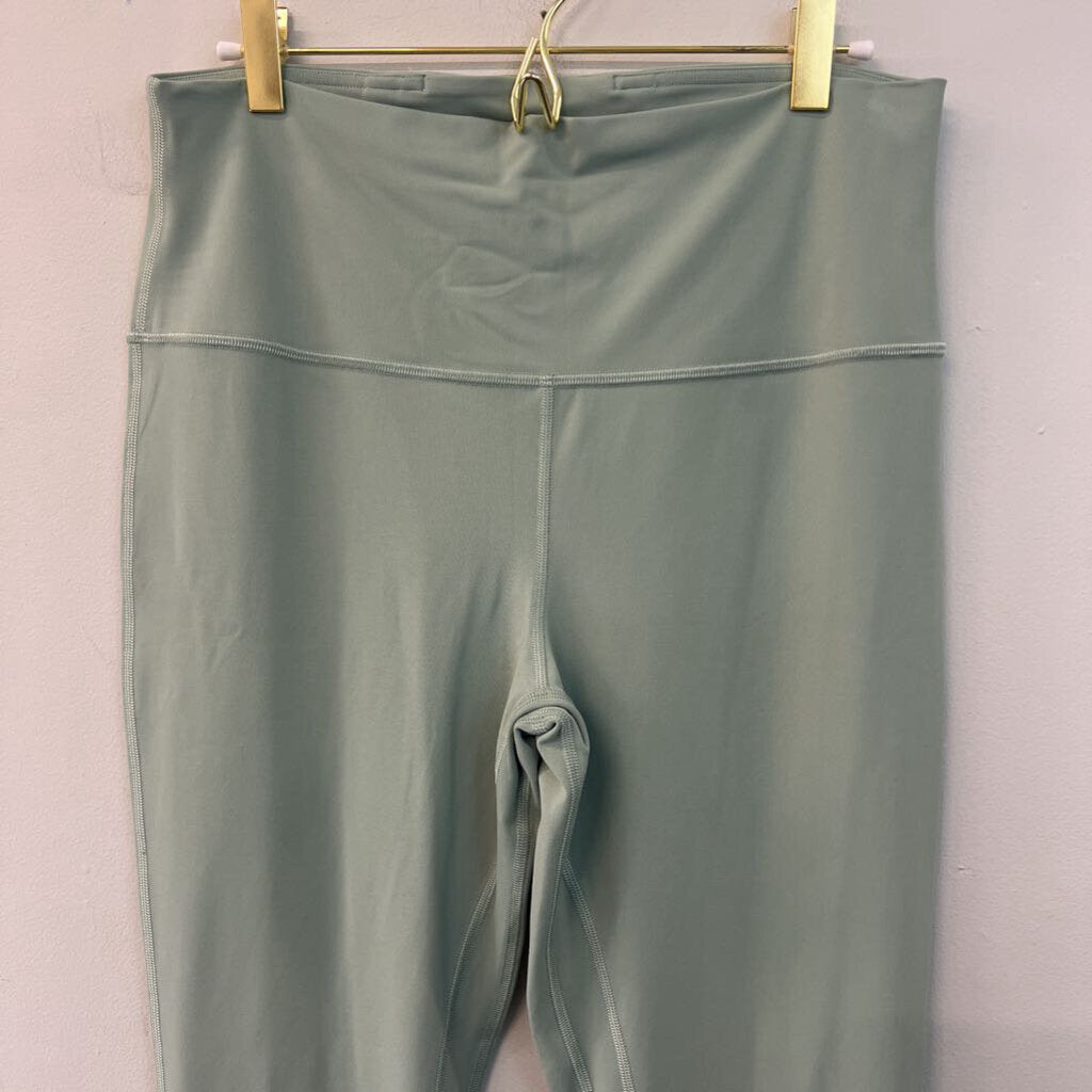 Lululemon Green Flare Leggings 12