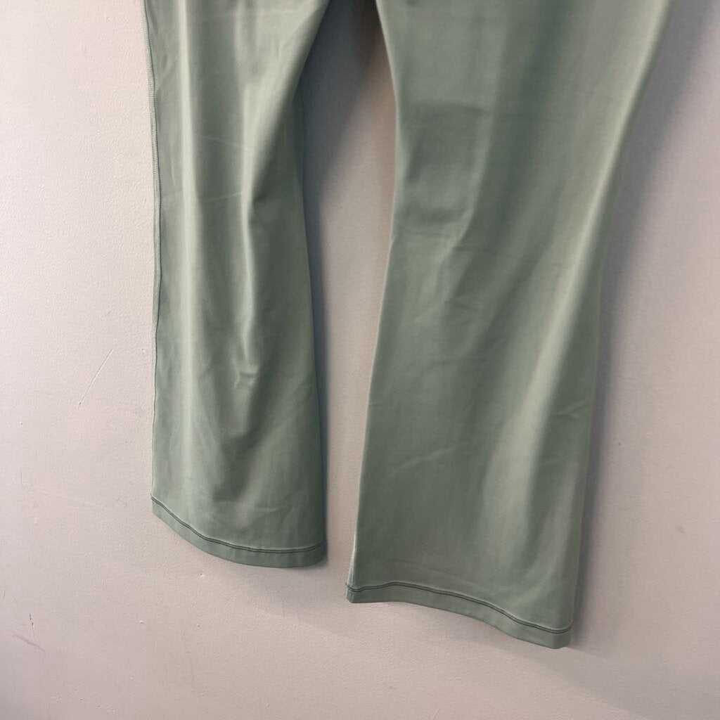 Lululemon Green Flare Leggings 12