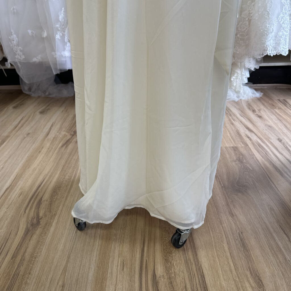 Mod Cloth Ivory Flounce Top Wrap Long Formal Dress Medium