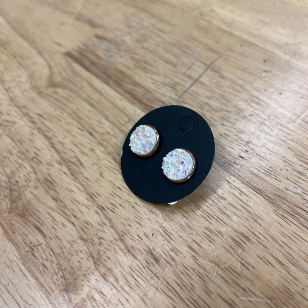 White Sparkle Stud Earrings