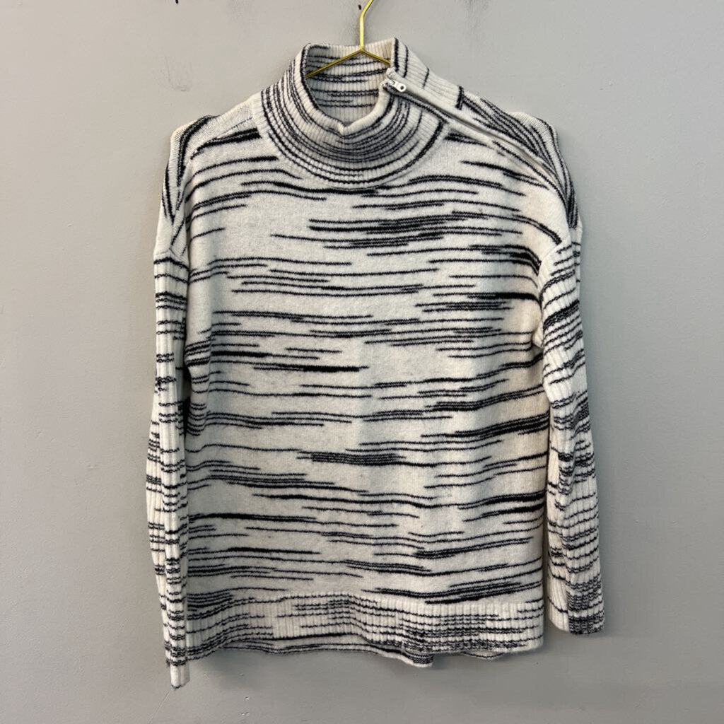 Talbots White/ Black Print Zip Turtleneck Sweater Top Medium Petite