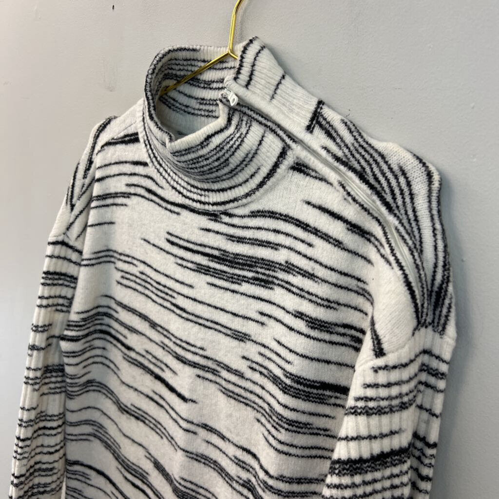 Talbots White/ Black Print Zip Turtleneck Sweater Top Medium Petite