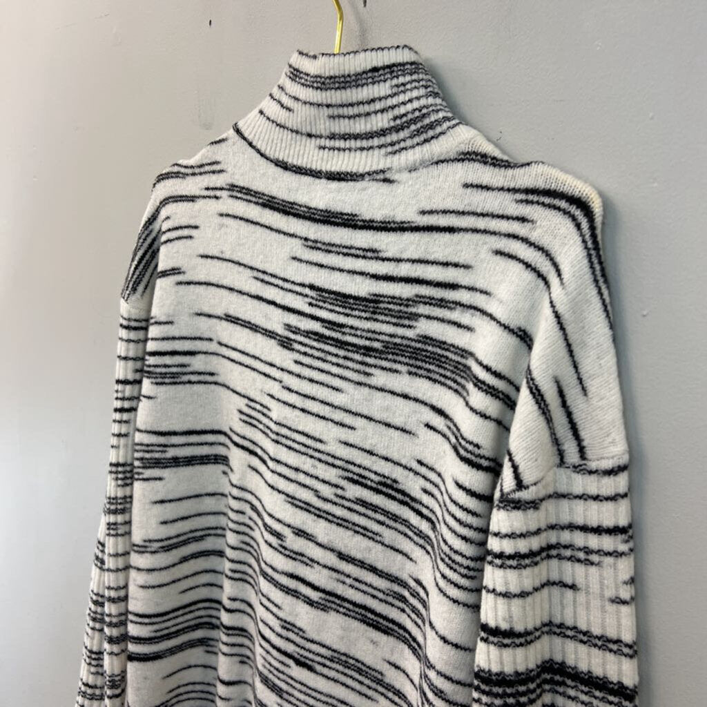 Talbots White/ Black Print Zip Turtleneck Sweater Top Medium Petite