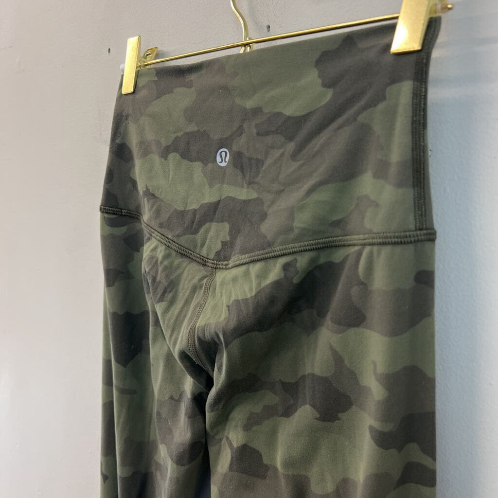 Lululemon Green Camo Print Leggings 4