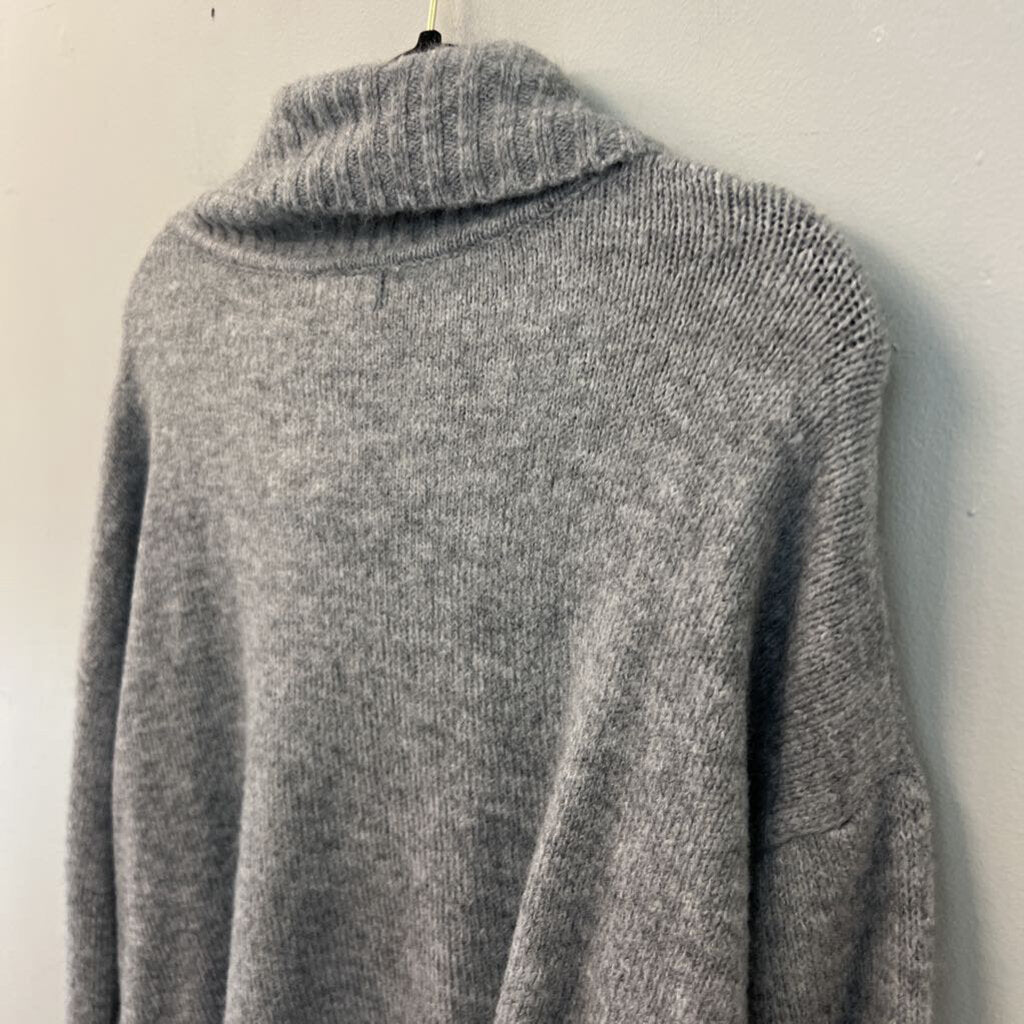 Ava Lane Grey Long Sleeve Turtleneck Sweater L/XL