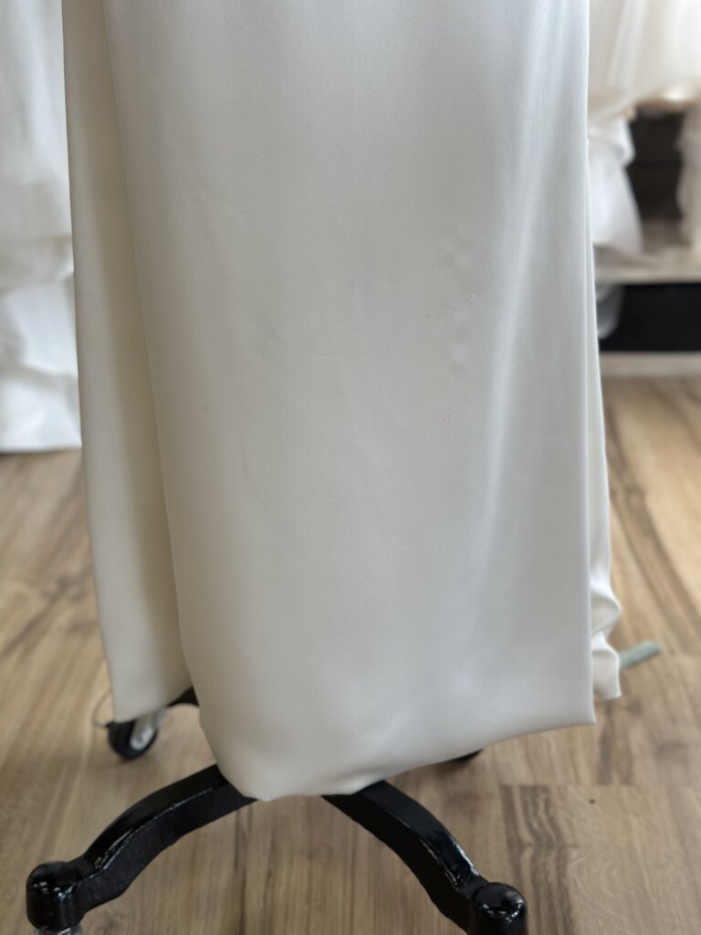 Mori Lee Ivory Fitted Crepe V Neck Bridal Gown 4