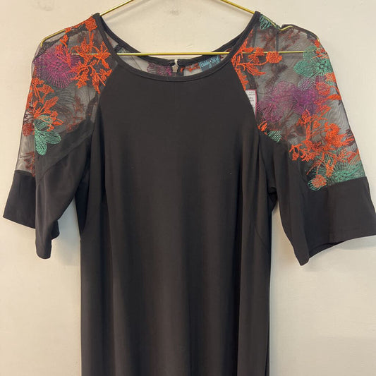 Gabby Skye Black/ Multi Embroidered Top Short Sleeve Dress 6