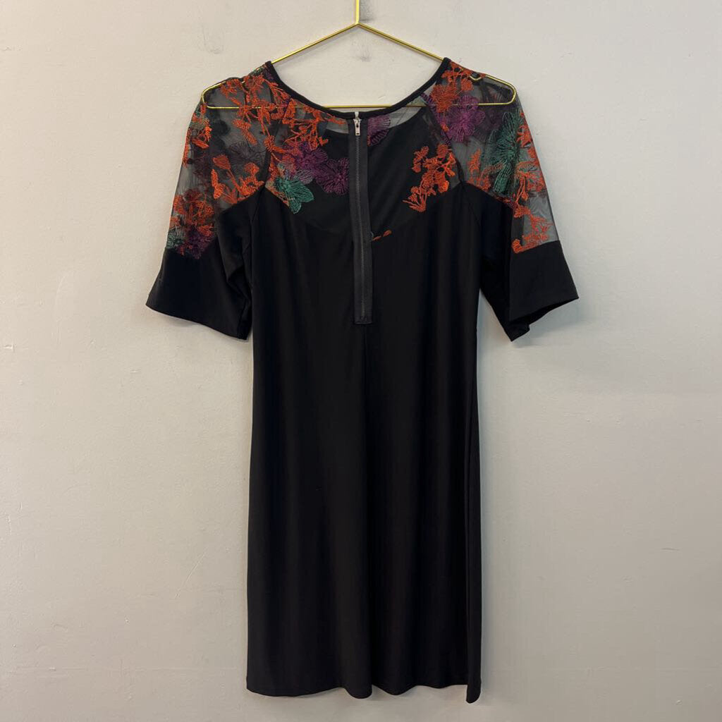 Gabby Skye Black/ Multi Embroidered Top Short Sleeve Dress 6