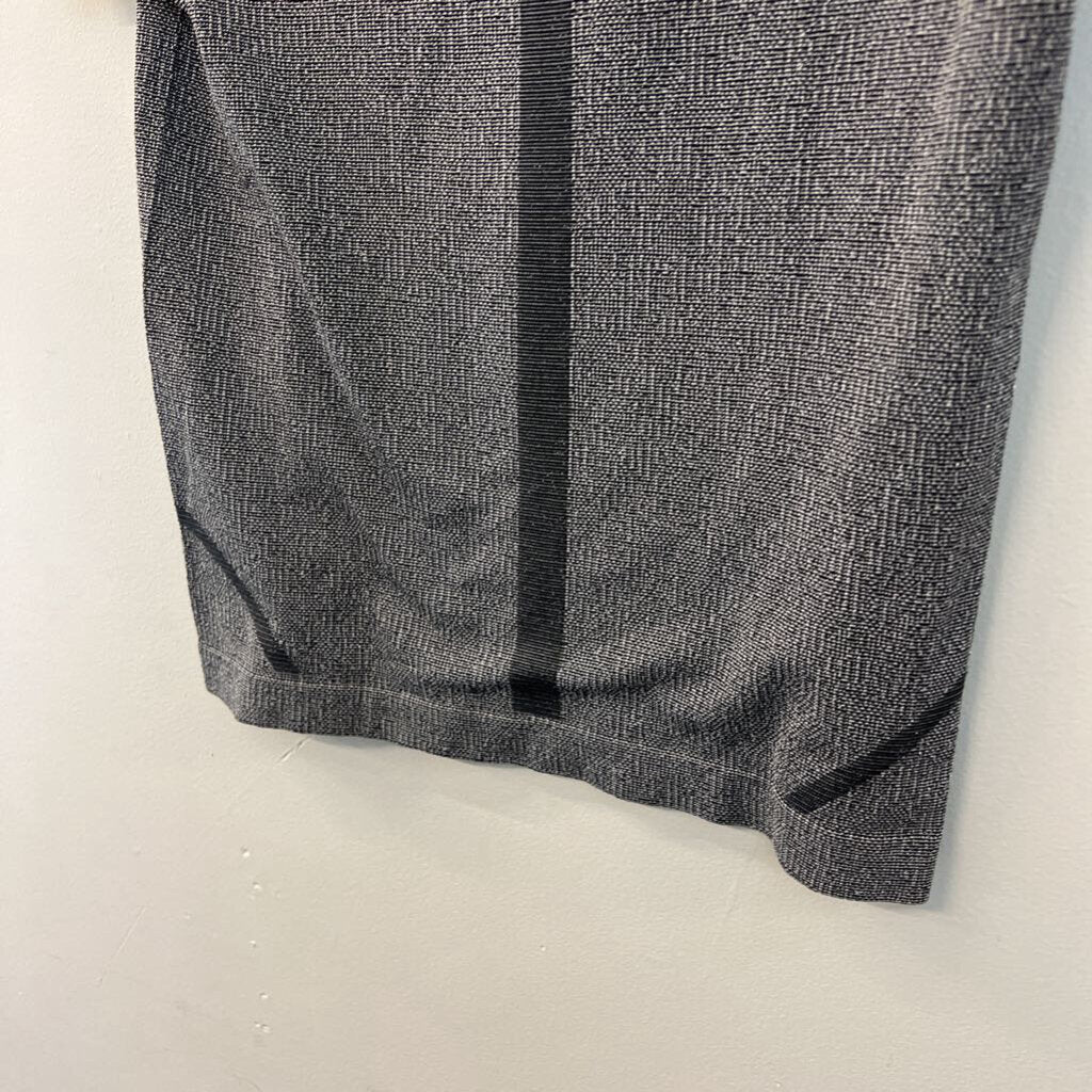 Lululelmon Grey/ White Shimmer Cropped Short Sleeve Top 6