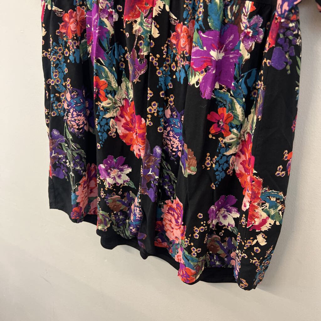 Andree Black/ Multi Flower Print Short Sleeve Shift Dress 1X