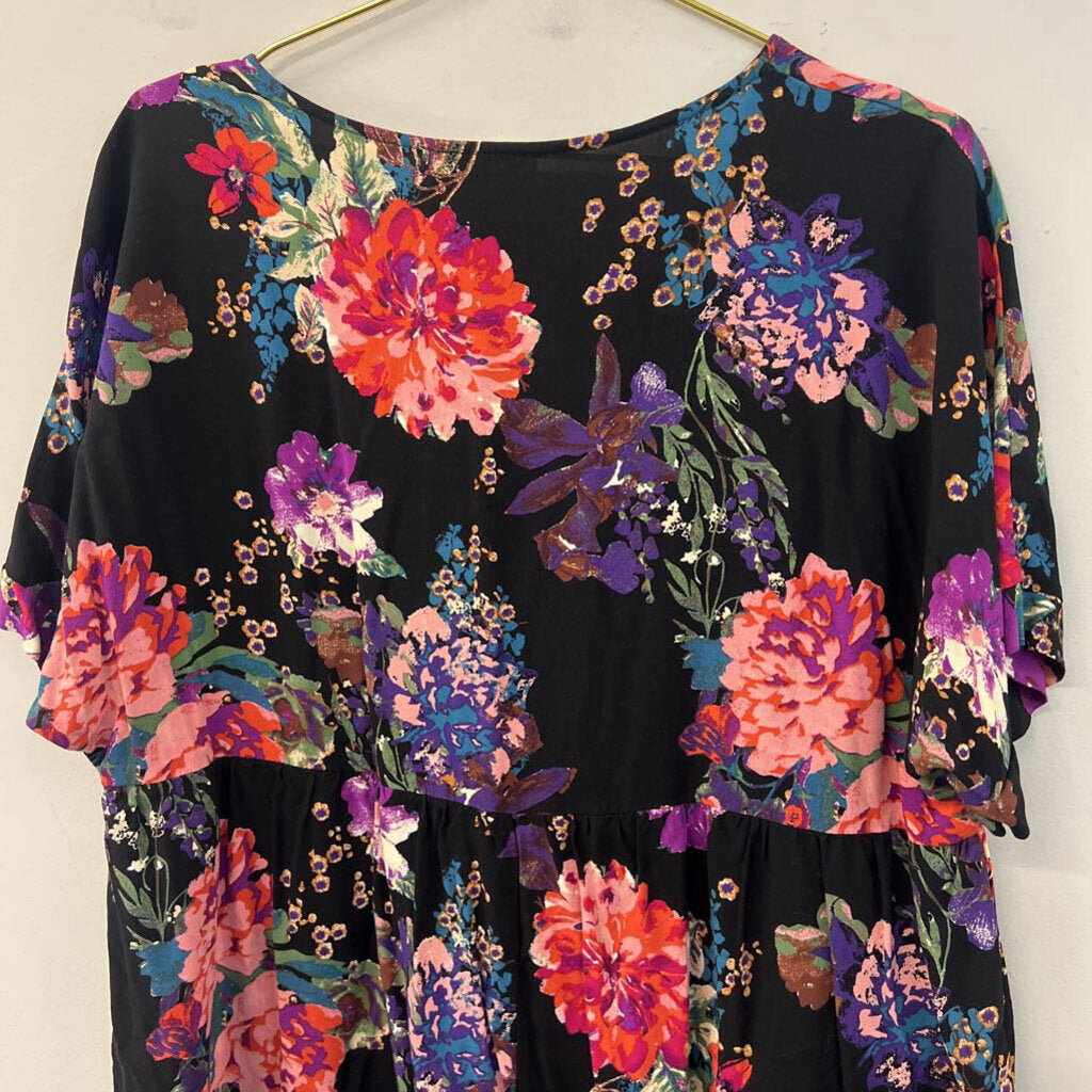 Andree Black/ Multi Flower Print Short Sleeve Shift Dress 1X