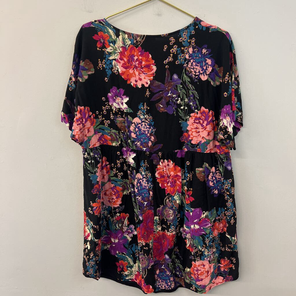 Andree Black/ Multi Flower Print Short Sleeve Shift Dress 1X