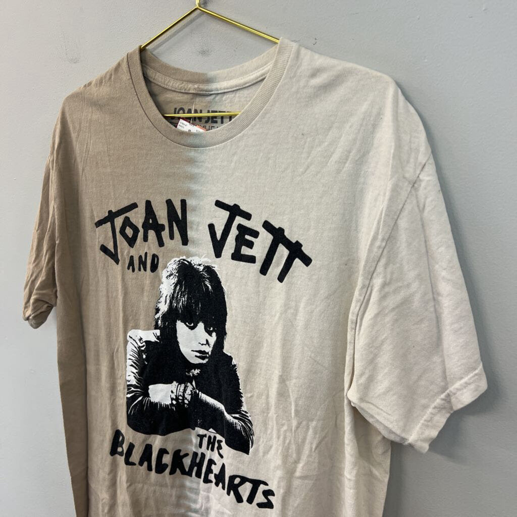 Joan Jett Beige/ Cream Short Sleeve Graphic Tee Large