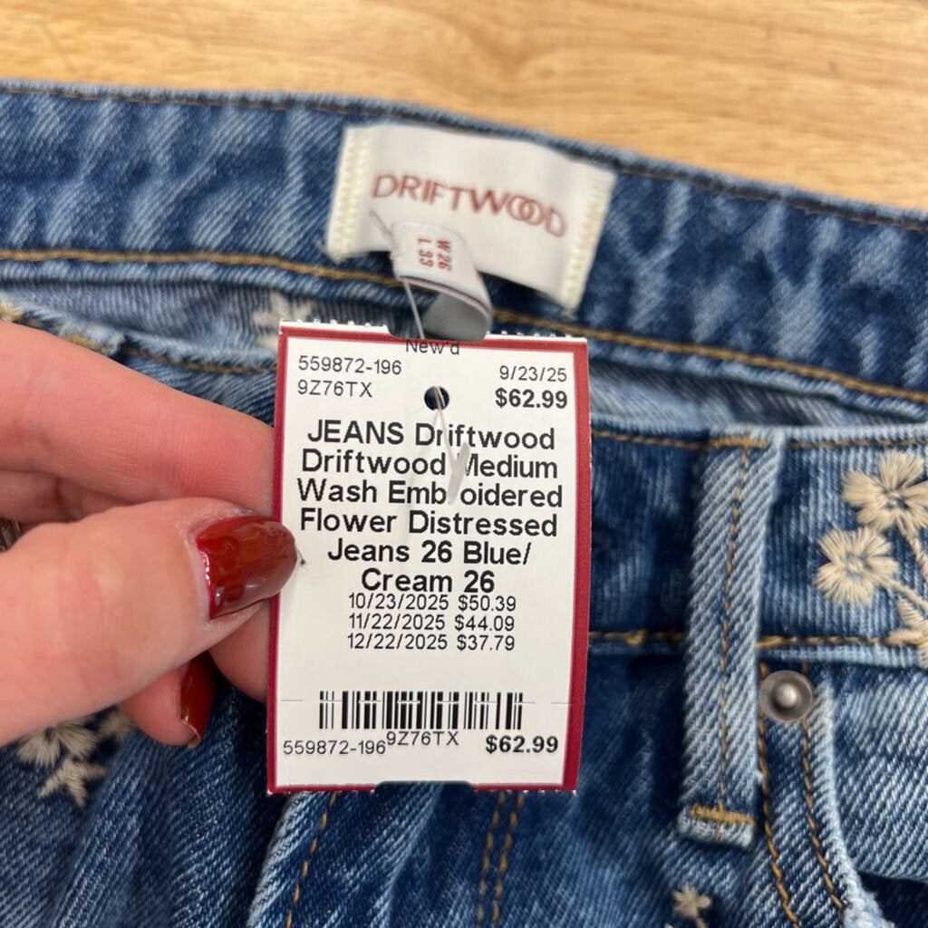 Driftwood Medium Wash Embroidered Flower Distressed Jeans 26
