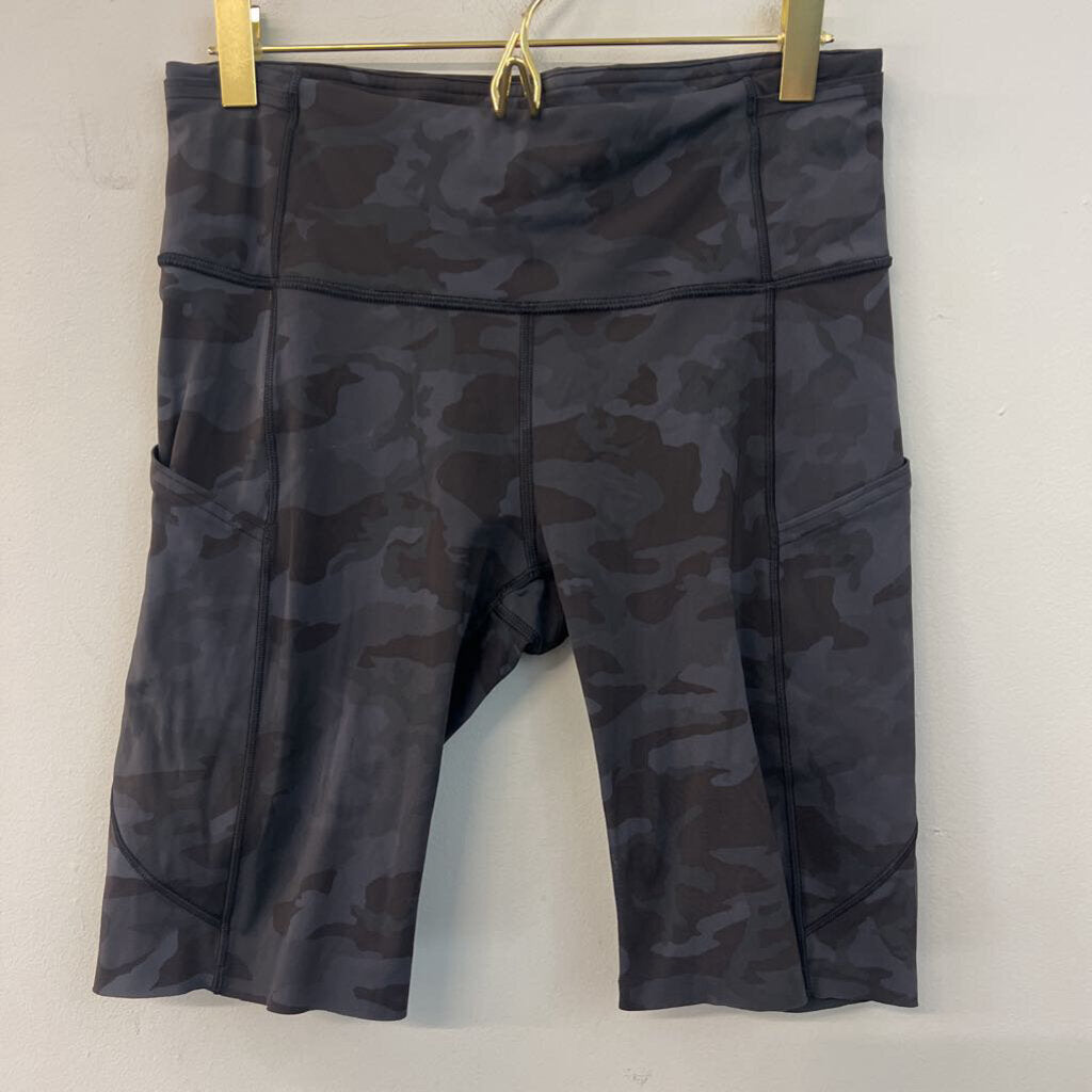 Lululemon Black Camo Print Biker Shorts 8
