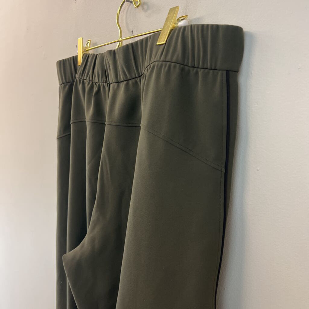 Lululemon Green/ Black Side Stripe Wide Leg Pull On Pants 12