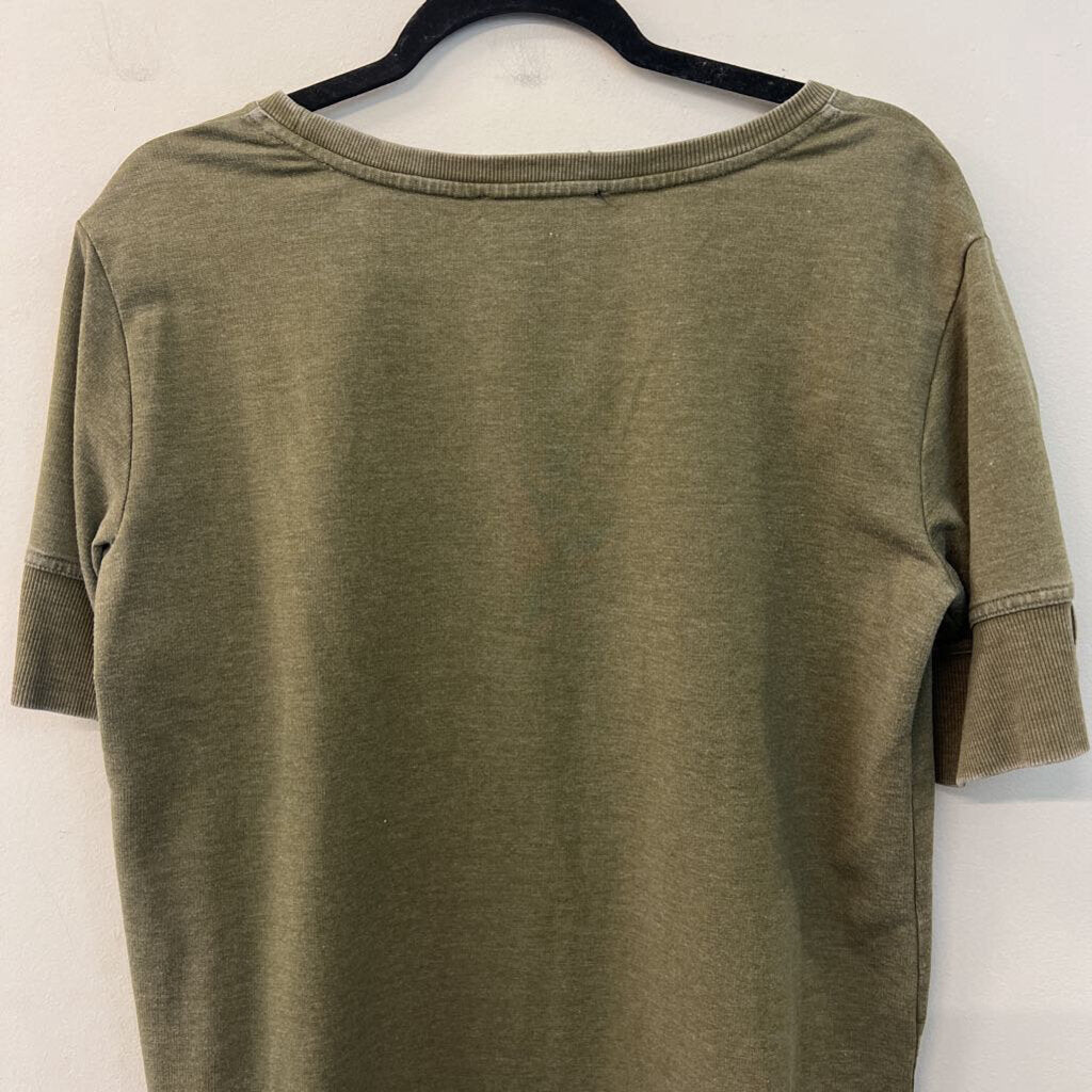 Jane and Delancey Green Short Sleeve Top Medium