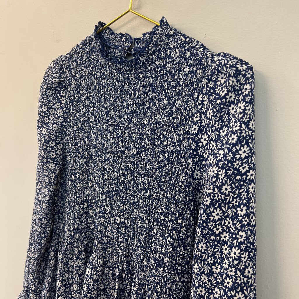 Mi Ami Blue/ White Flower Print Smocked Long Sleeve Top Large