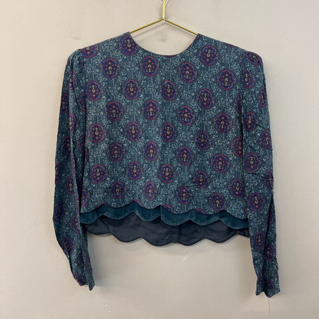 Vintage Karin Stevens Blue/ Multi Cropped Long Sleeve Top 8