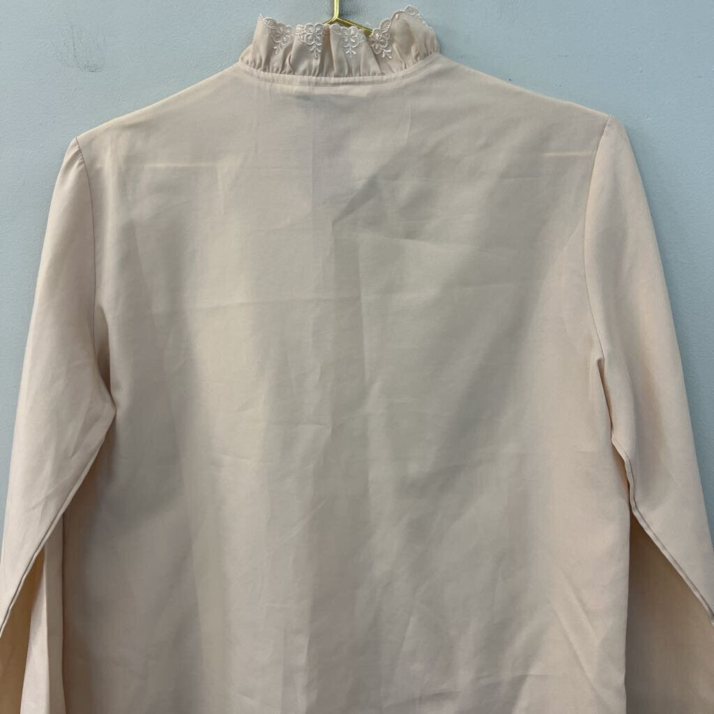 Vintage Jonquil Blush Lace Detail Long Sleeve Button Down Top 14