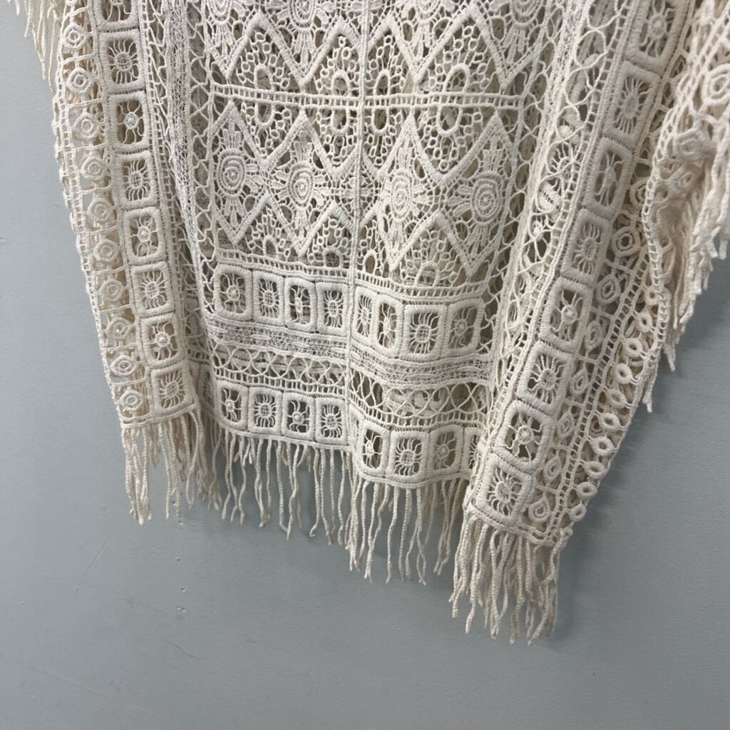 Cream Crochet Knit Short Sleeve Fringe Hem Top Medium
