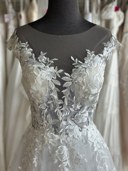 Alyce Designs 5090 A-Line Lace Applique Wedding Dress 10