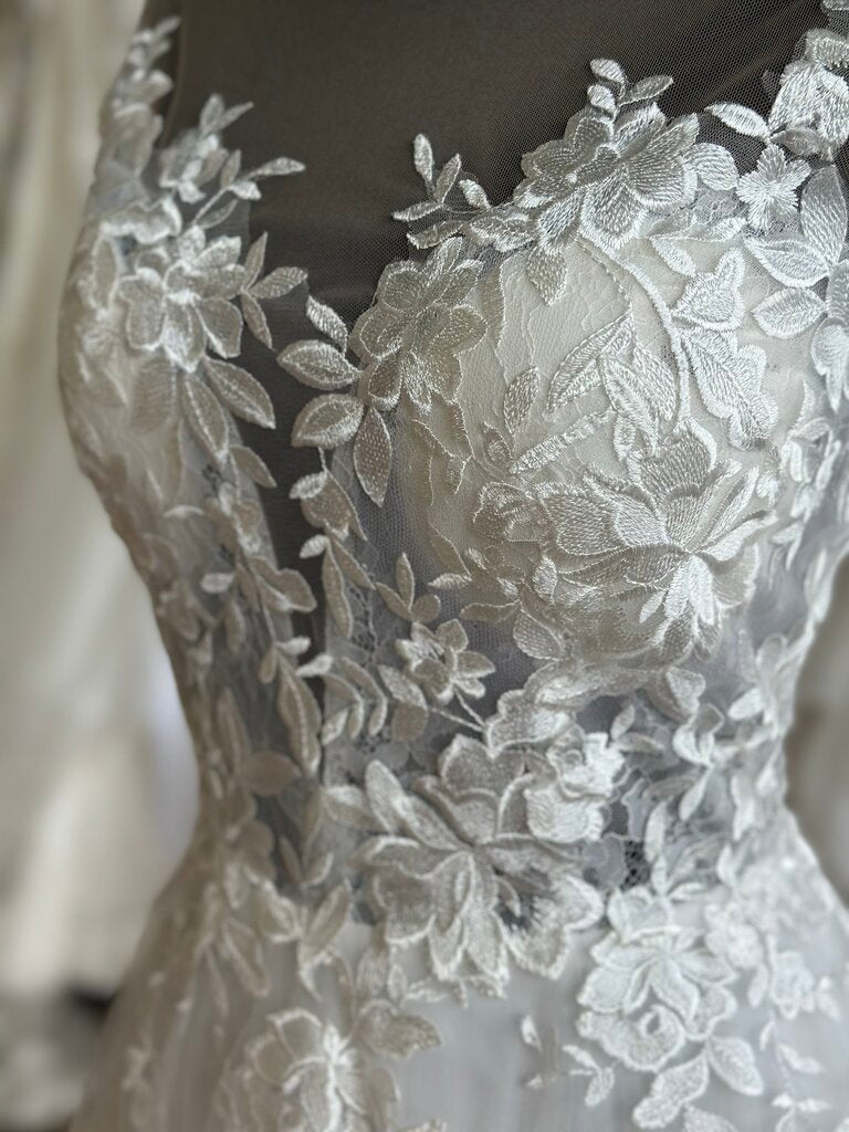 Alyce Designs 5090 A-Line Lace Applique Wedding Dress 10